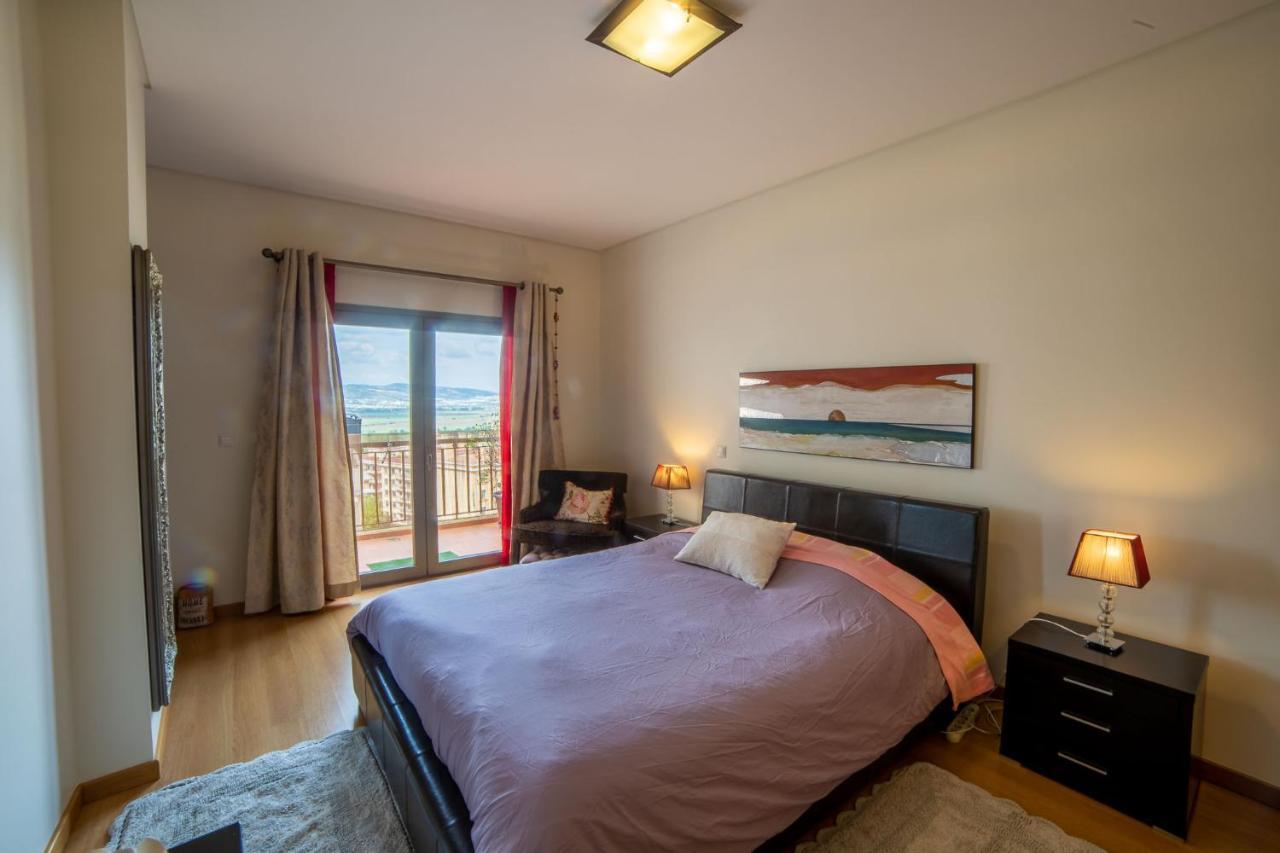 Lovely Apartment Near Airport And Nations Park, With Garage ロウレス エクステリア 写真
