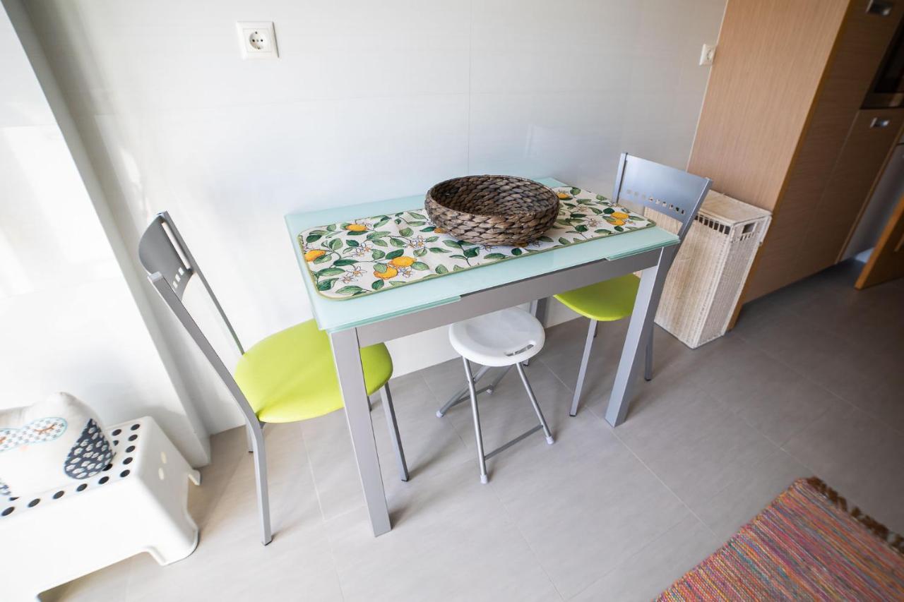 Lovely Apartment Near Airport And Nations Park, With Garage ロウレス エクステリア 写真
