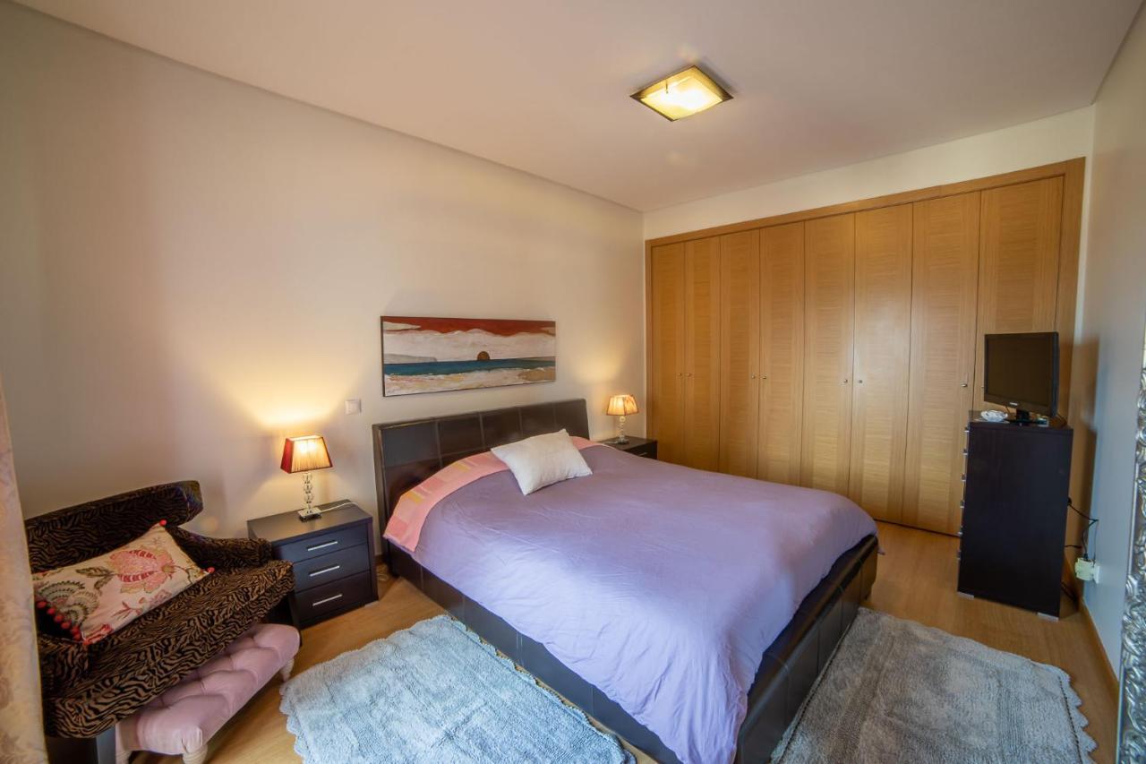 Lovely Apartment Near Airport And Nations Park, With Garage ロウレス エクステリア 写真