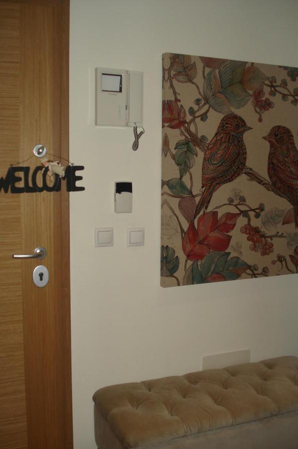 Lovely Apartment Near Airport And Nations Park, With Garage ロウレス エクステリア 写真